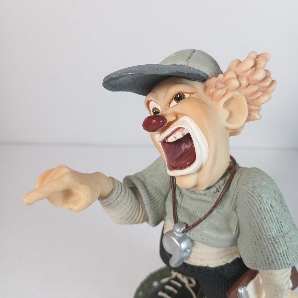 Vintage 1997 Slapstix by Cast Art "Hit The Shower" Coach Clown Figurine 5.5" H - Picture 5 of 7